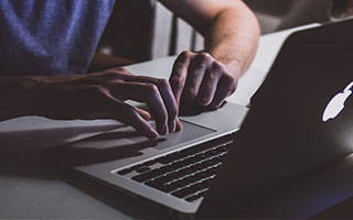 开云首页登录-英雄联盟S12总决赛决赛激战正酣，现场气氛火爆，s12总决赛lpl